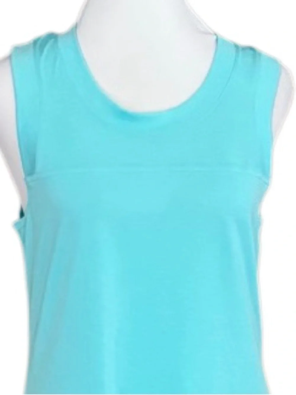 The North Face Hyperlayer FlashDry Tank., Aqua blue, size Small.